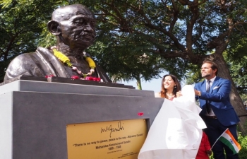 Installation of the first-ever bust of Mahatma Gandhi in Madeira (05.09.2019)
