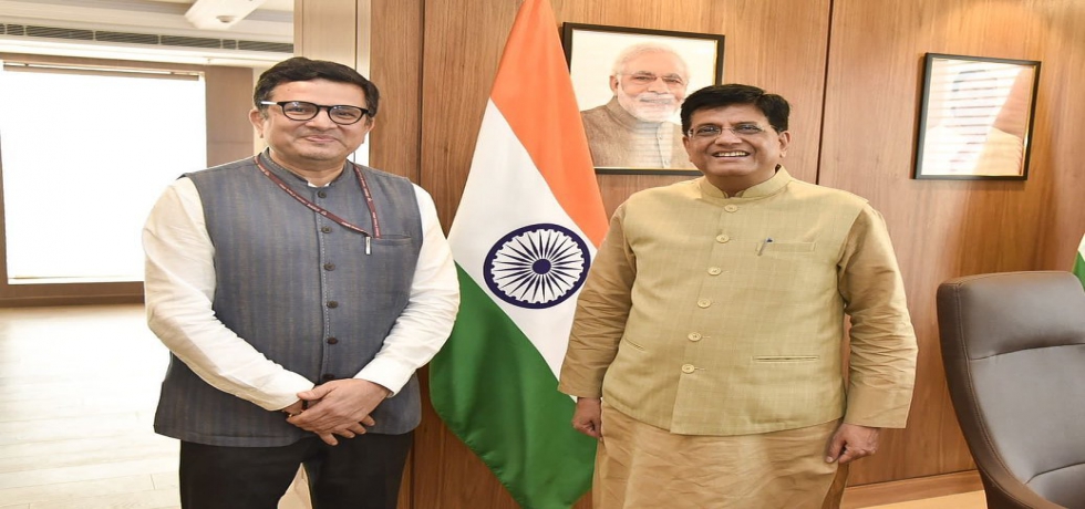 Ambassador Manish Chauhan called on Hon’ble Minister of Commerce & Industry Shri Piyush Goyal today and briefed him on the growing trade and economic linkages between India and Portugal. 