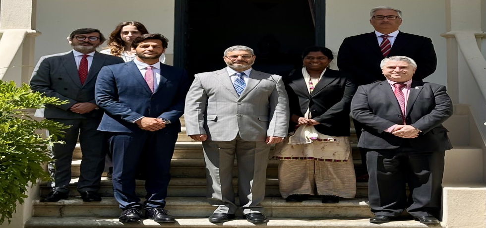Ambassador Puneet Roy Kundal during his visit to OGMA – Indústria Aeronáutica de Portugal S.A